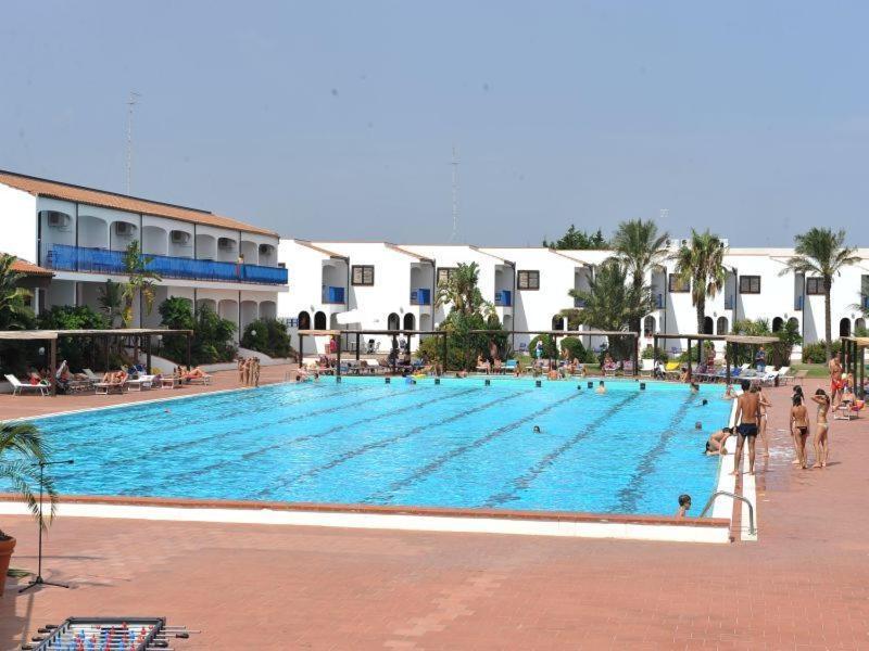 Hotel Club Santa Sabina Torre Santa Sabina Exteriör bild